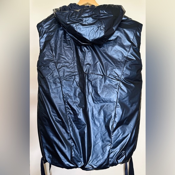 Anthropologie Pilcro Blue Quilted Shine Puffer Vest Women’s Sz Medium - Picture 9 of 10